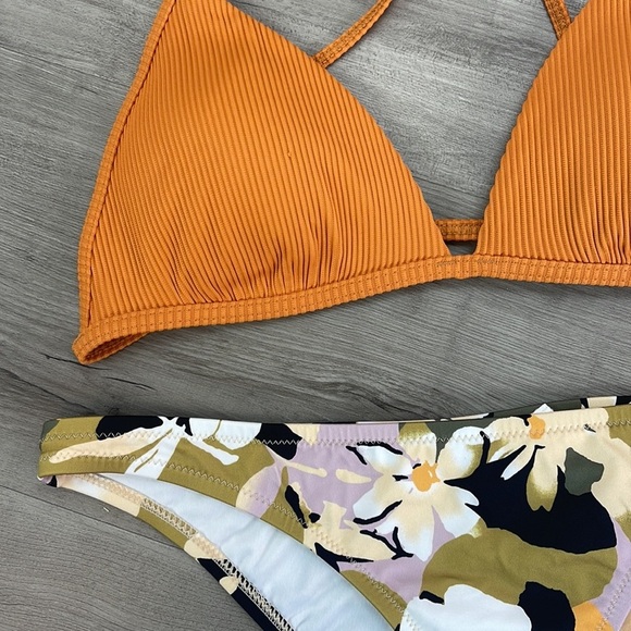 ☀️ROXY☀️ MIND OF FREEDOM FIXED TRI CLASSIC CHEEKY PANT AOP BIKINI SET - Picture 7 of 13